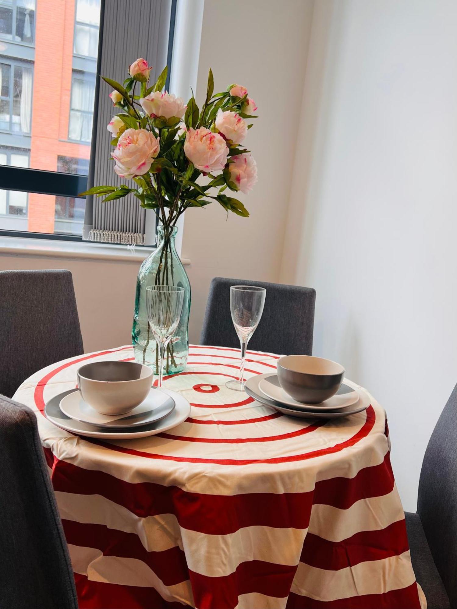 Cotton Apartment Chinatown Central Stay برمنغهام المظهر الخارجي الصورة